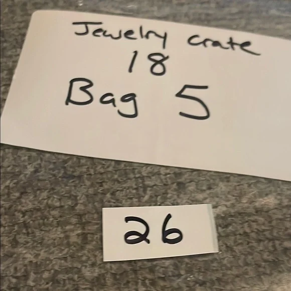 Cute White Bunny‎ Enamel Pin - Picture 3 of 3